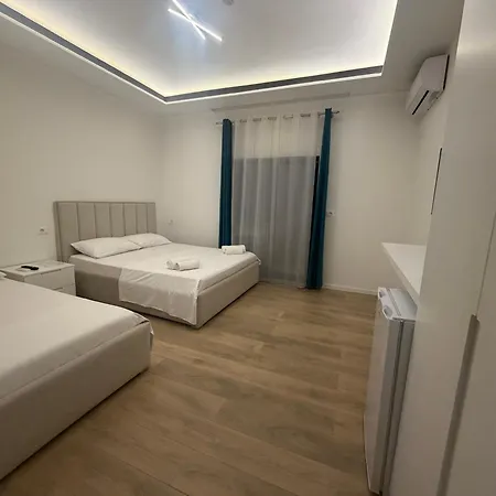 Penzion Lazri 3*